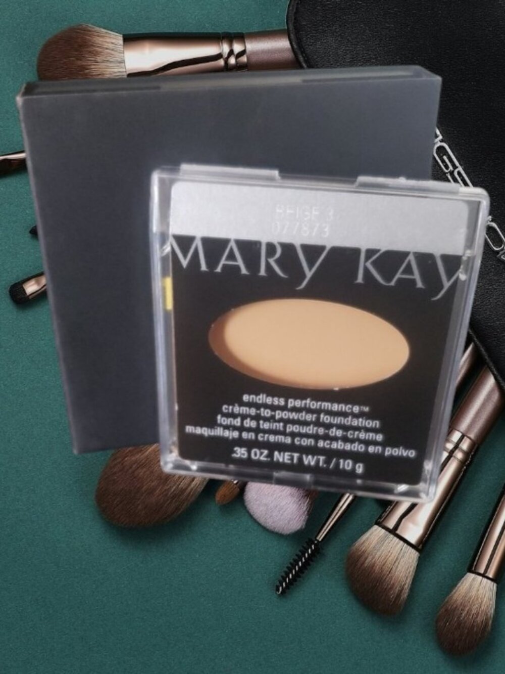 Mary Kay Endless Performance® Beige 3 Matte Crème-to-Powder Foundation ✨NIB✨ - Picture 2 of 6